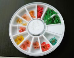 Nail Nageldesign Flower Power Nägel  Blumen Blätter Frühling