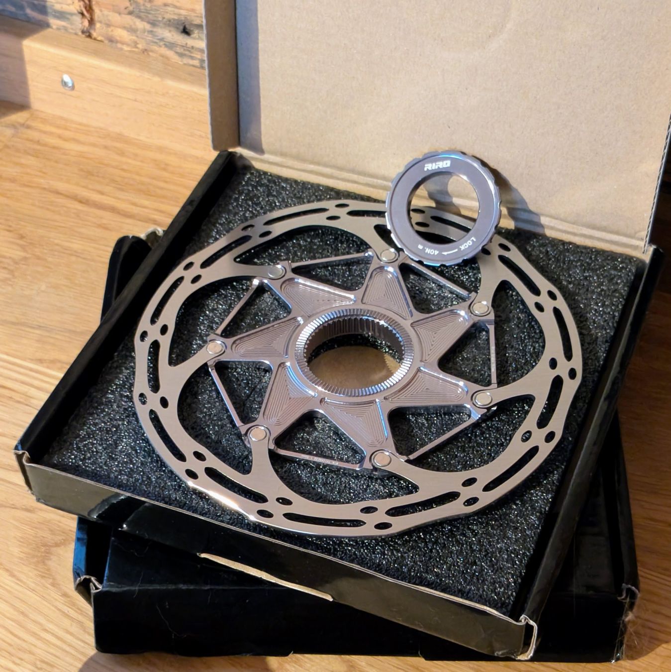 Pezzi di ricambio: 2x Bremsscheiben - 160mm - Centerlock (mit Lockring) – Nuovo e nell'imballaggio originale da Galgenen venduto da MisterTH