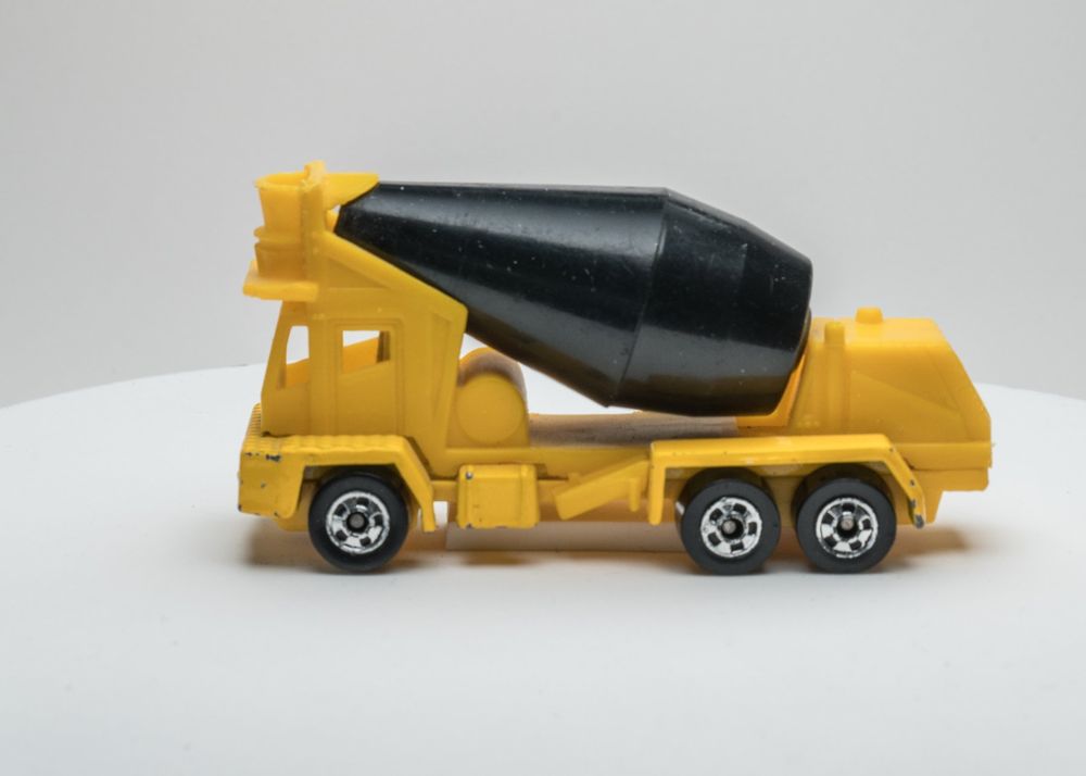1995 Hot Wheels, Oshkosh Cement Mixer (BW wheels) Kaufen auf Ricardo