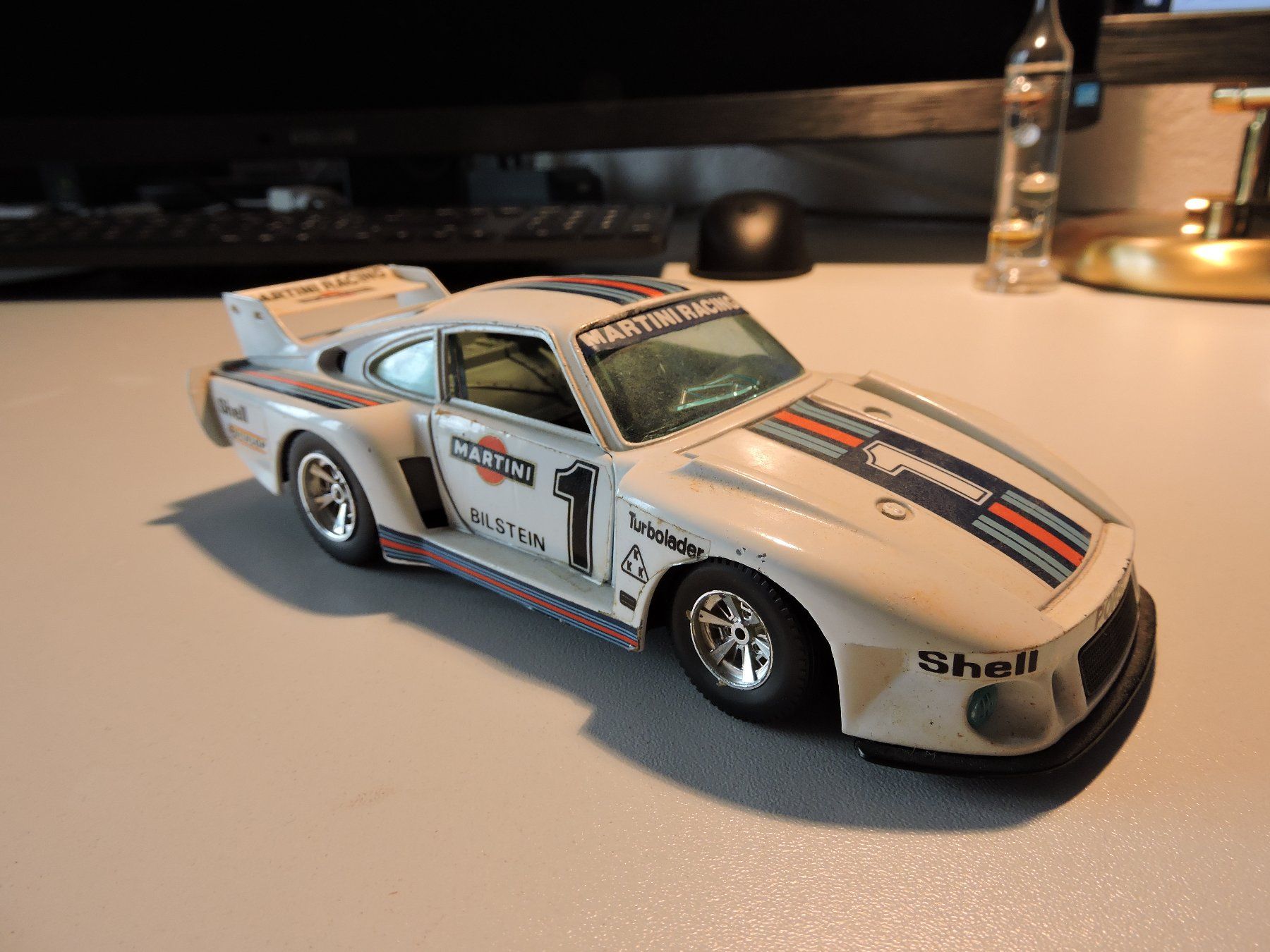 Porsche Modellautos: Burago Porsche 935 Martini Racing 1:24 – Gebraucht aus Hauptwil von Borusse01