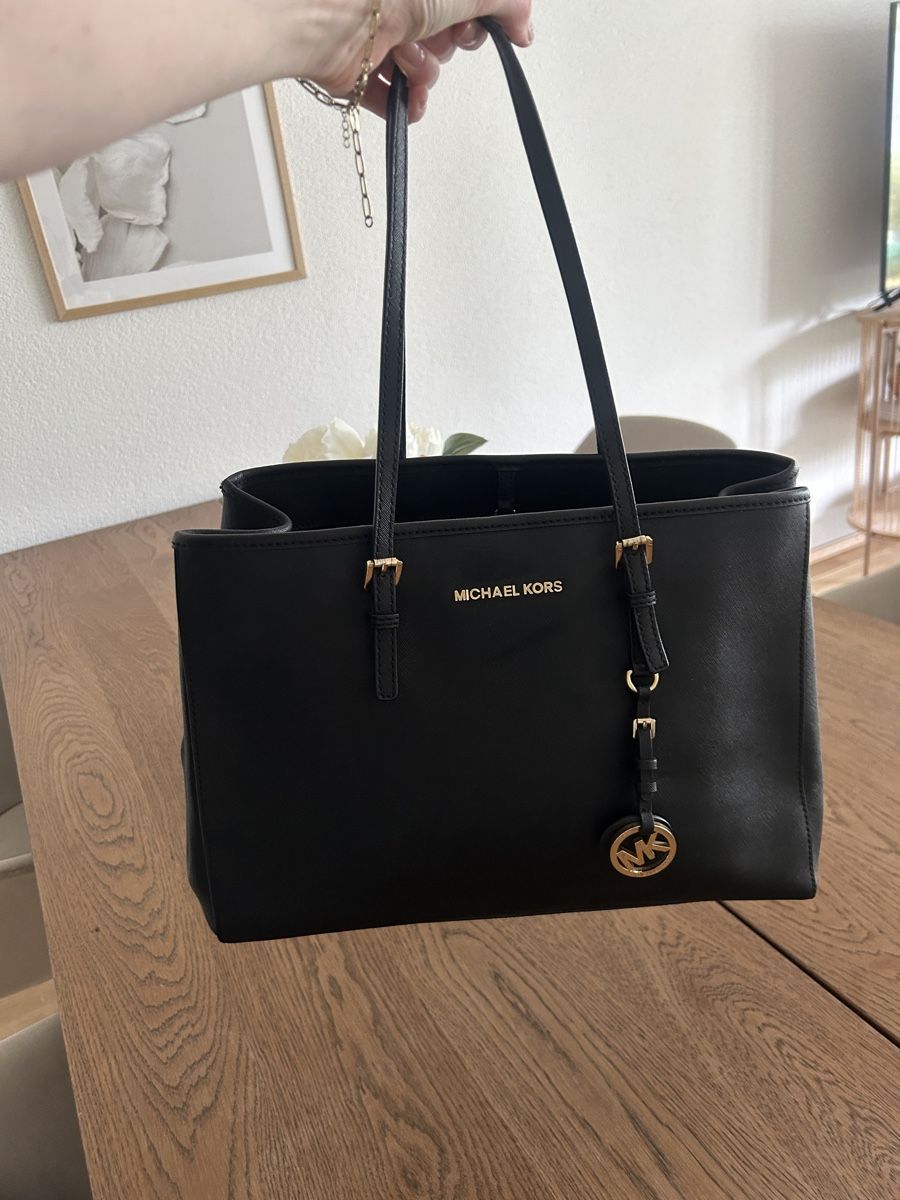 Michael Kors Borse da donna: Michael Kors Tasche schwarz – Usato da Pieterlen venduto da cel_l2dt