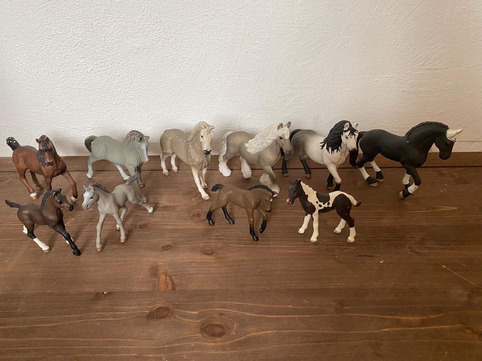 Schleich Spielzeuge: Schleich 6 Pferde und 4 Fohlen – Gebraucht aus Bilten von Afluffy