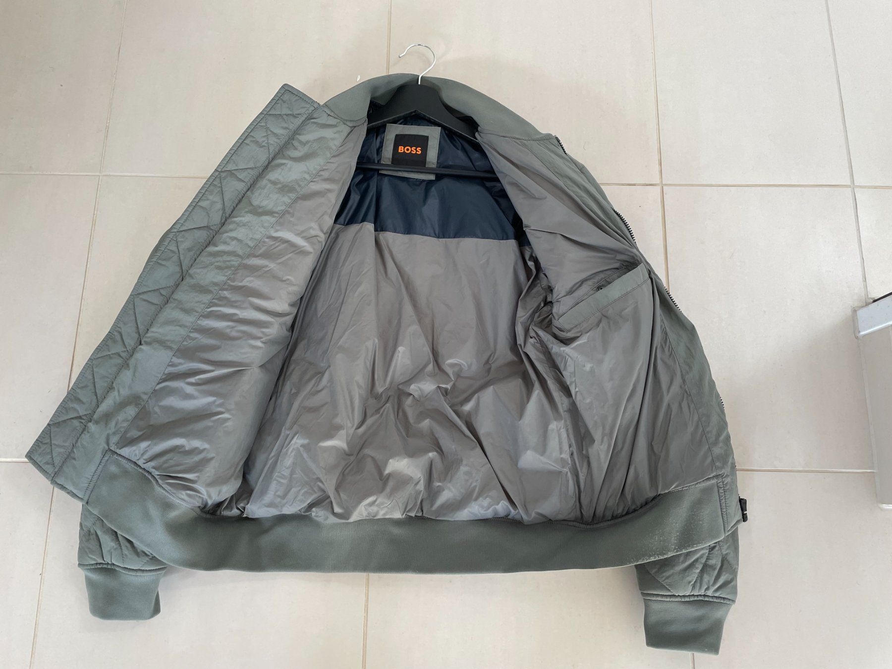 Giacche: Steppjacke von Boss in grau – Usato da Kriens venduto da Bruce05 2