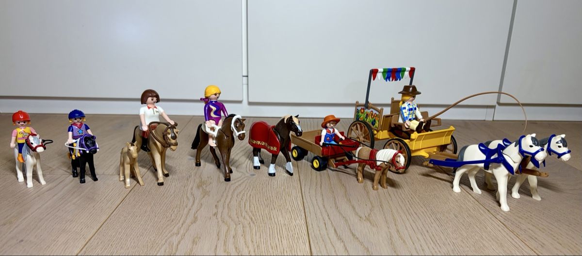 Playmobil Giocattoli: Playmobil - Pferdeset mit Kutschen – Usato da Untereggen venduto da dan_whq6