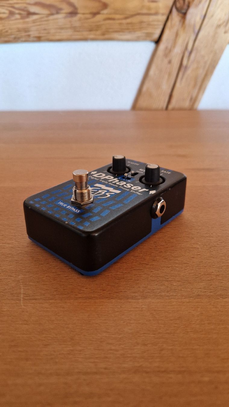 Instruments de musique: EBS DPhaser, Digital Triple Mode Phase Shifter – D'occasion à Niedermuhlern par Mahkah.65 3