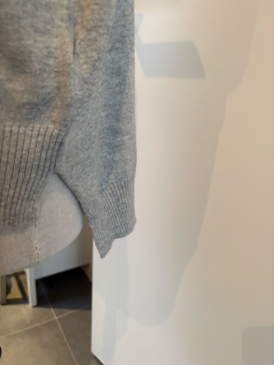 Maglioni & Felpe: Sehr origineller Strickpullover BW/Wolle/Kaschmir – Usato da Tagelswangen venduto da lykainion 2