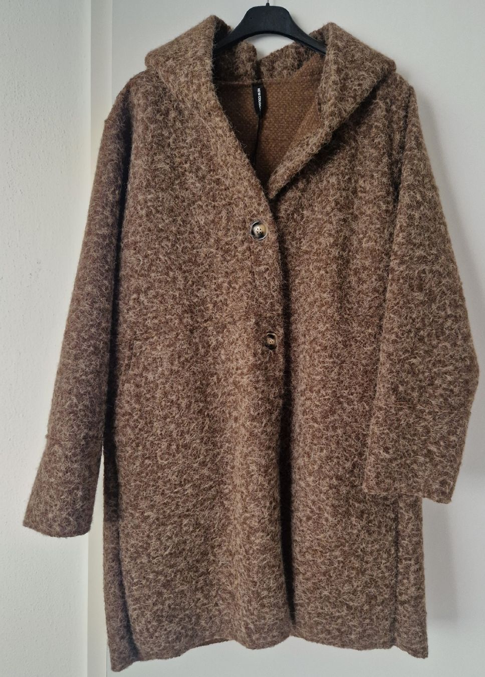 Manteaux: MANTEAU À CAPUCHE – Neuf avec emballage d'origine à Camorino par JPHANDMADE1 1