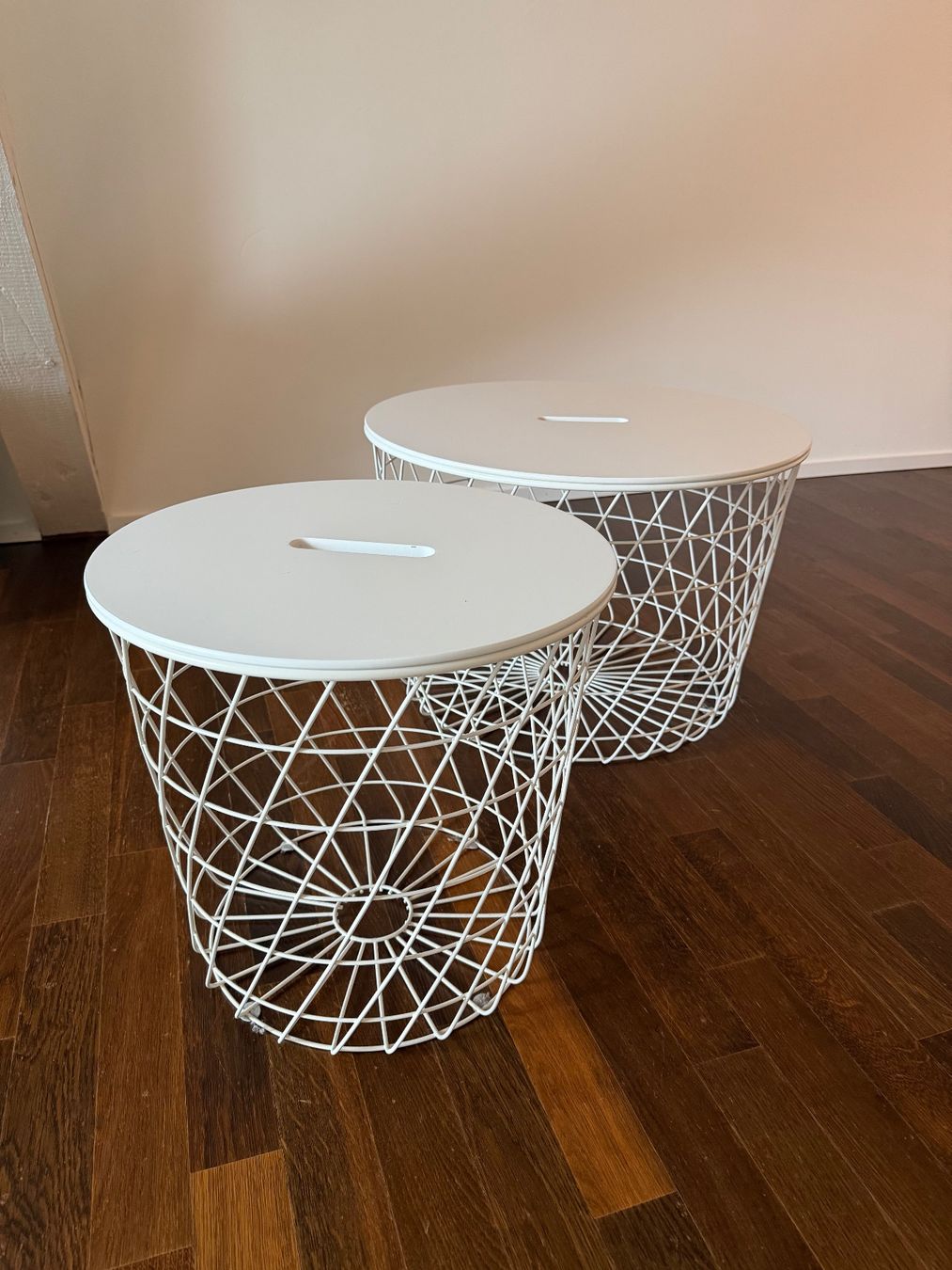 Ikea Tables: IKEA Couchtisch weiss – D'occasion à Hombrechtikon par lor_jzw9