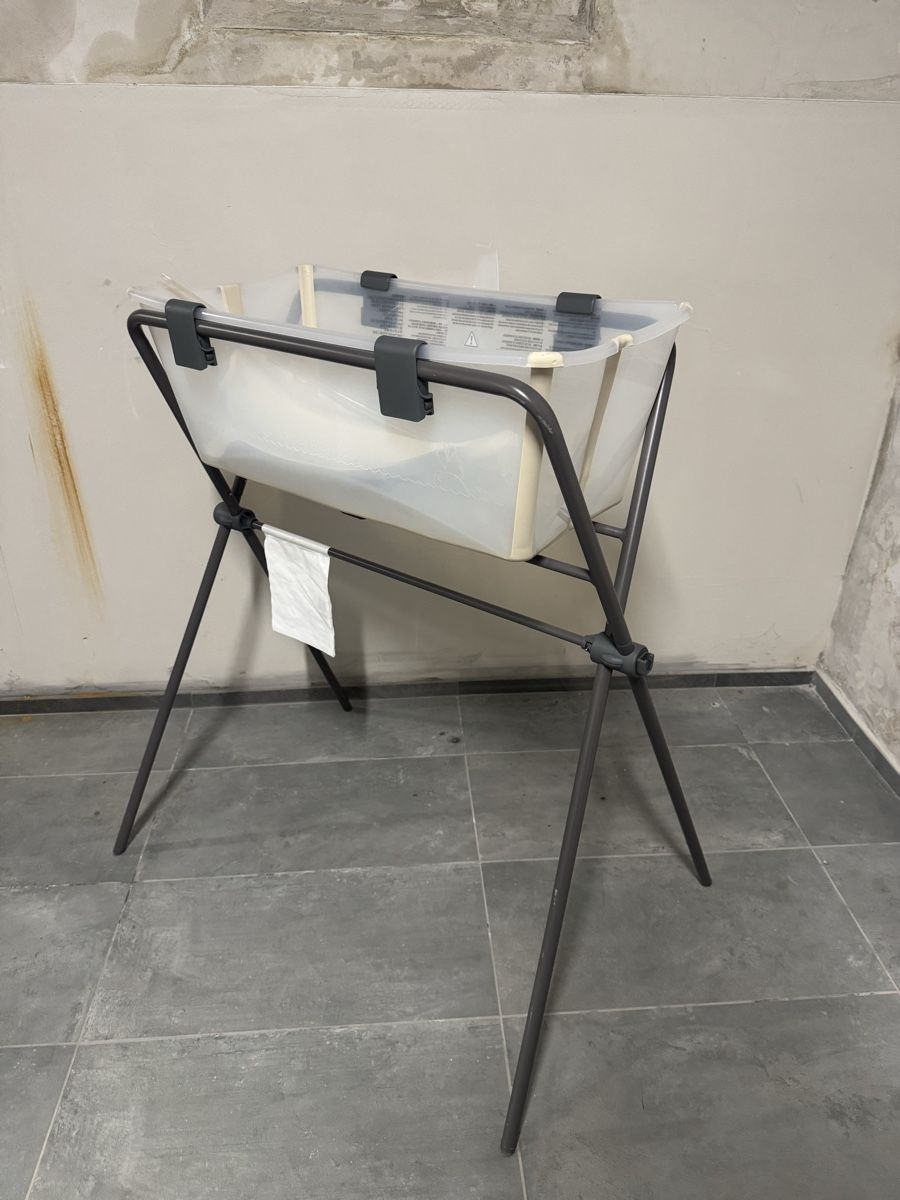Stokke Vasche da bagno: Stokke Flexi Bath XL Stand white used – Usato da Basel venduto da thaissousa