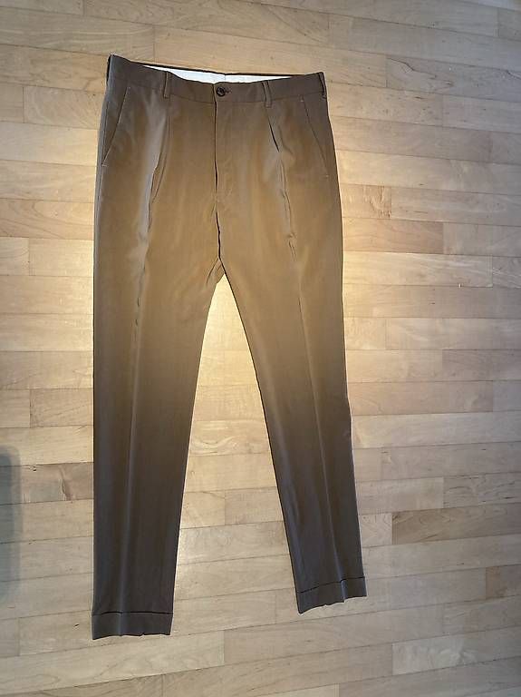 Paul Smith Hosen: Paul Smith, Faltenstoffhose – Gebraucht aus Küssnacht am Rigi von rosenteich 1