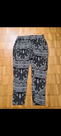Hose Damen Muster Viskose Grösse M guter Zustand