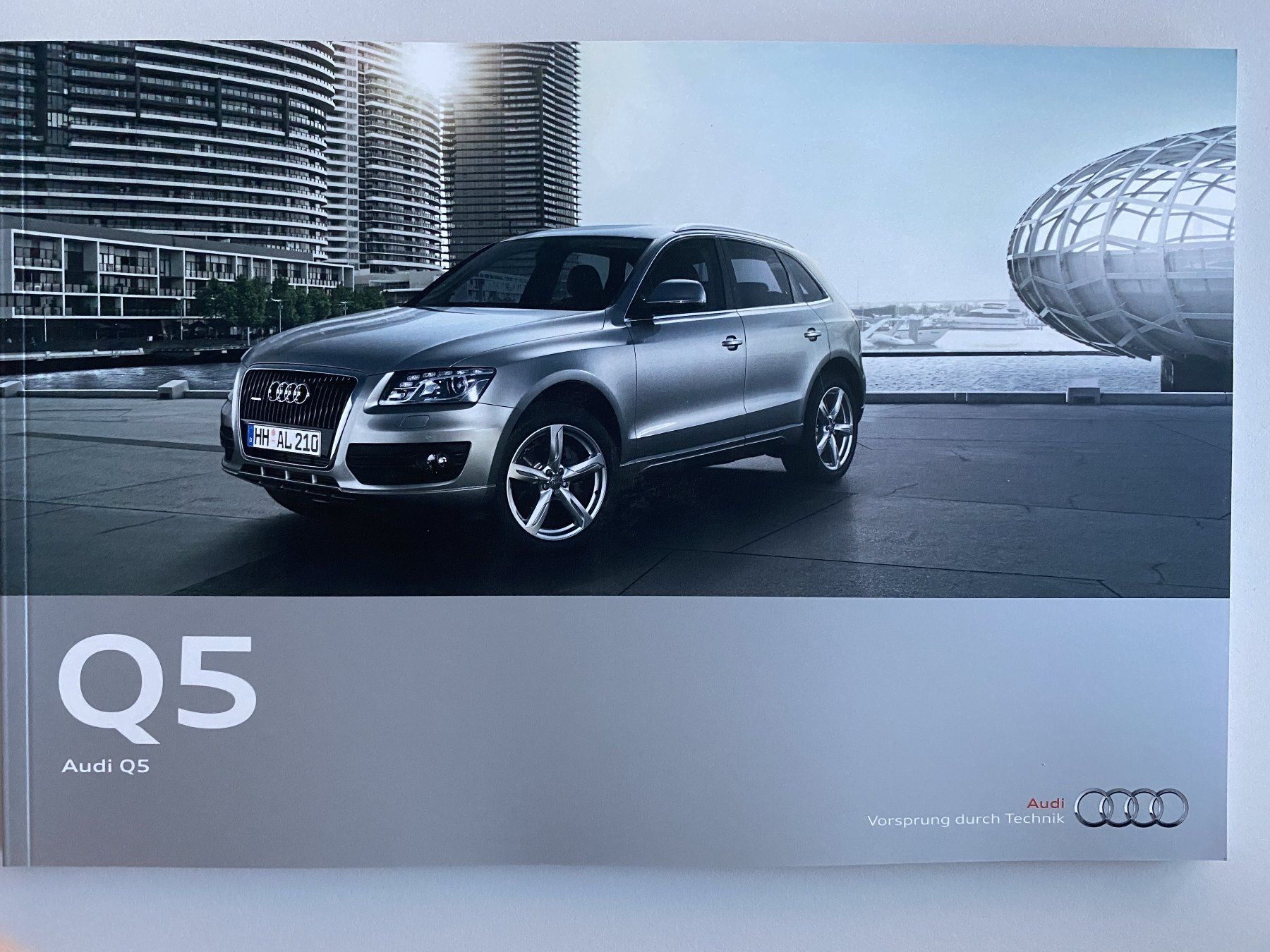 Riviste & Magazine: Audi Q5 Magazin (04.2010) – Usato da Alpnach-Dorf venduto da Hess-Automobile