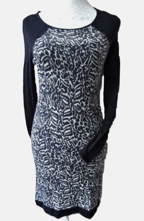 Gr. 34 36 COMMA Kleid mit 27% Mohair 7% Wolle schwarz weiss
