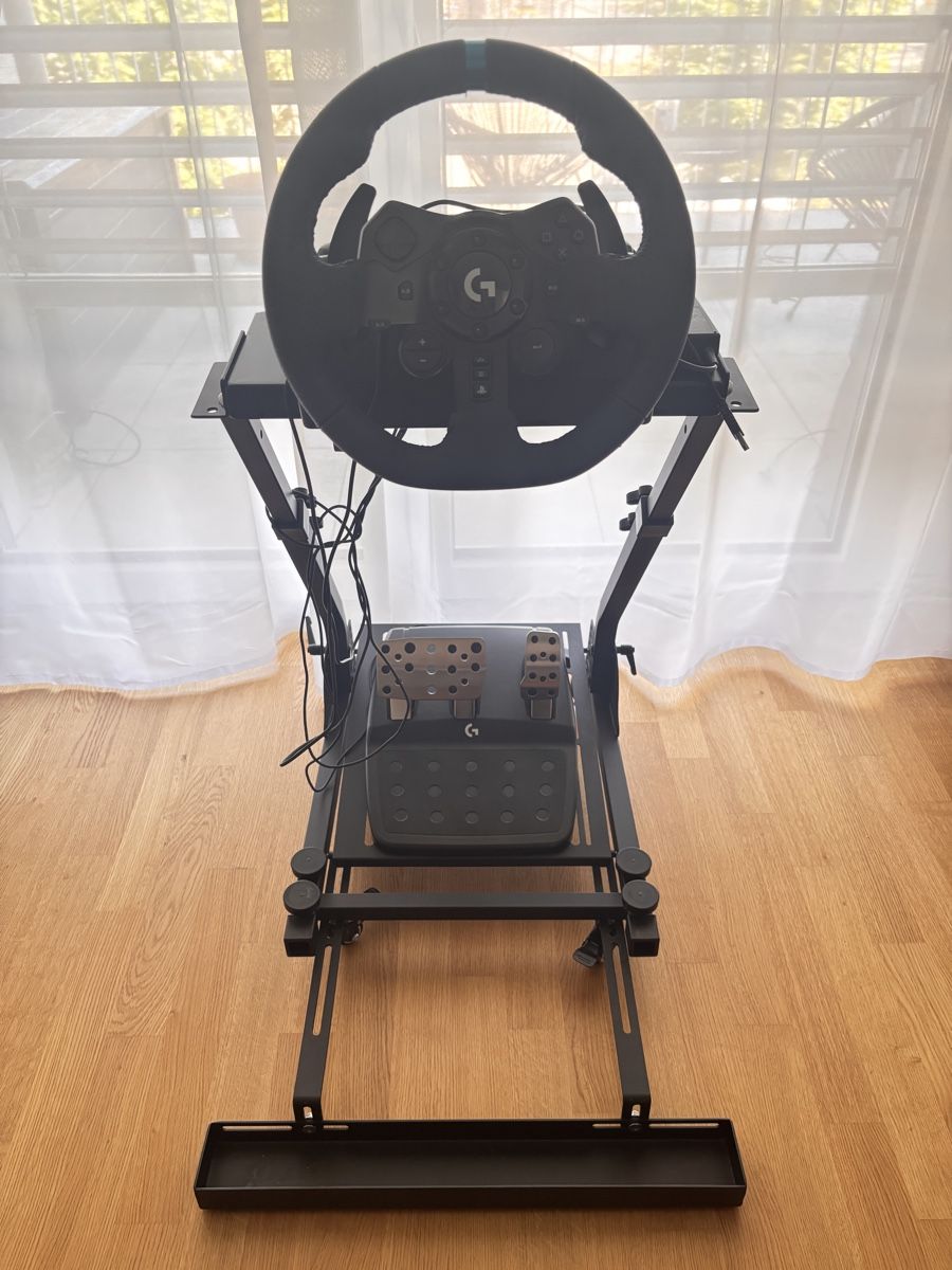 Logitech Controller: Logitech G923 + GT Omega Simrig / Wheel Stand mit Rollen – Usato da Grenchen venduto da SGrosso
