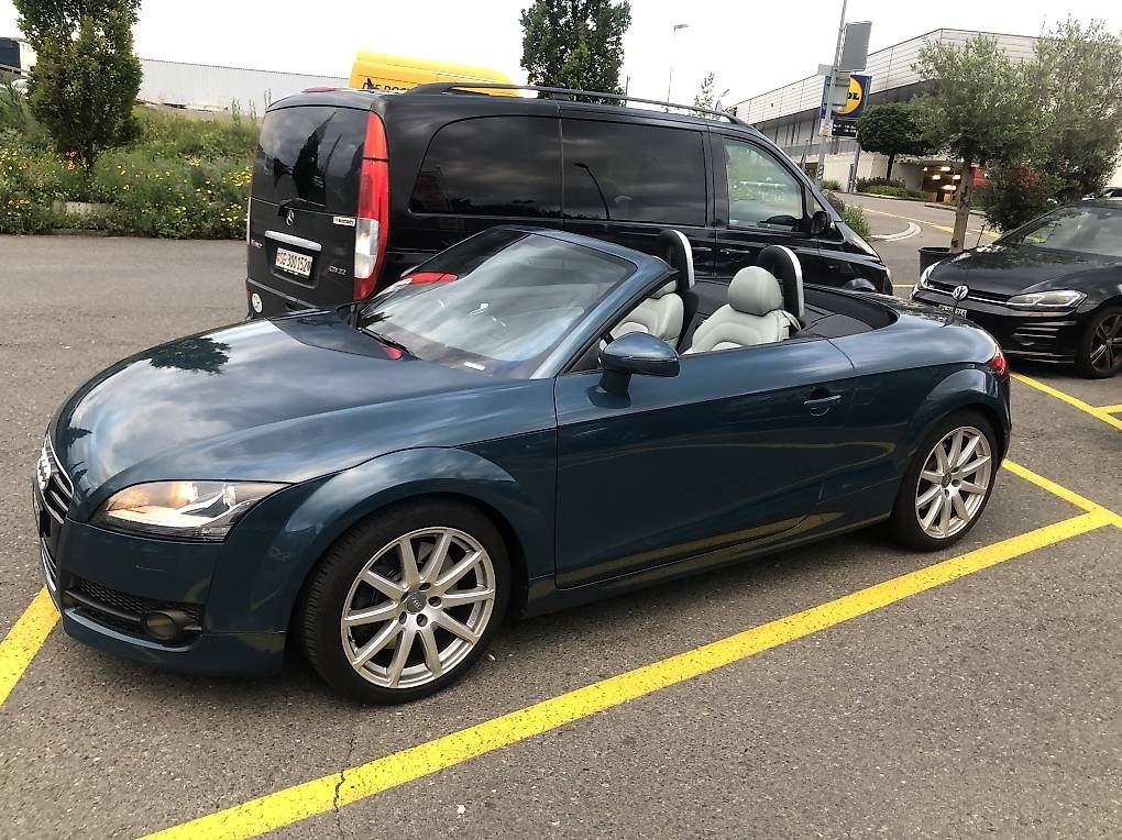 Audi Automobili: Audi TT Roadster 3.2 quattro – Usato da Reichenburg venduto da Knorkator8