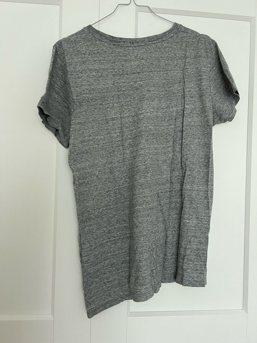 Levi's T-shirt: T-shirt Levi’s – Usato da Pregassona venduto da kat_zh5d 1
