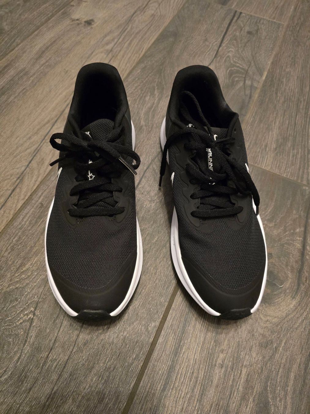 Nike Scarpe da uomo: Nike Star Runner NEU Gr. 39 Laufschuh – Nuovo e nell'imballaggio originale da Wattenwil venduto da Gioia8 1