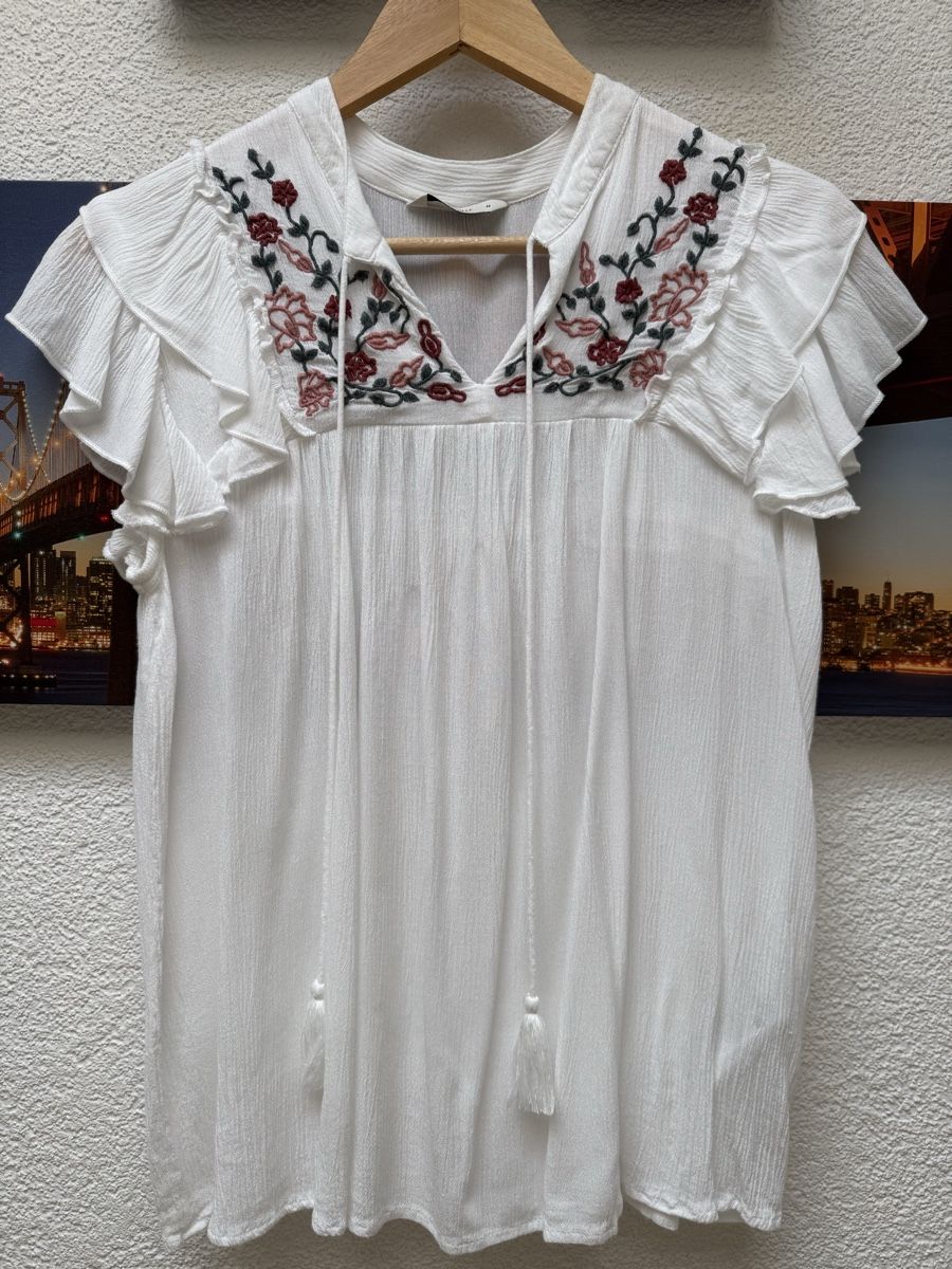 Camicette: Bluse weiss bestickt mit Blumen Grösse M – Nuovo (secondo la descrizione) da Gebenstorf venduto da Miami81
