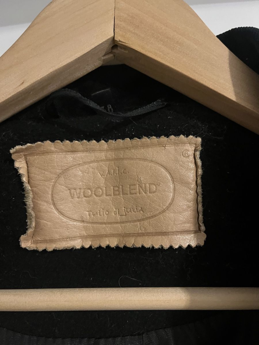 Manteaux: Schwarzer Wollmantel – D'occasion à Eschenbach LU par fva_w6dz 1