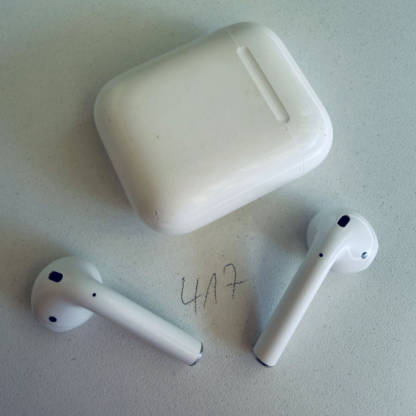 Apple Casques audio: Original Apple AirPods 2 Gen. Wireless Kopfhörer & Case – D'occasion à Basel par MY.AIRPODS.SHOP 6