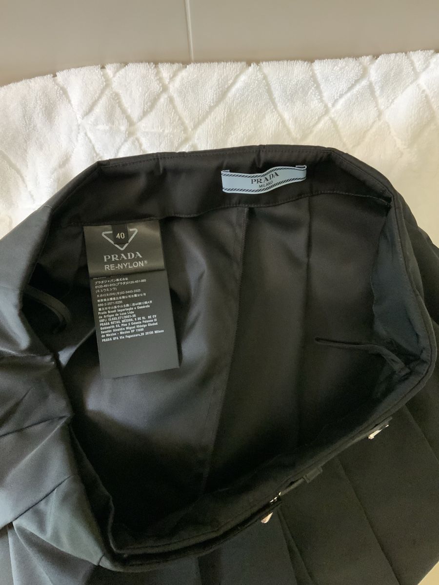 Prada Gonne: Prada jupe  – Nuovo e nell'imballaggio originale da Vandoeuvres venduto da Boussy74 4