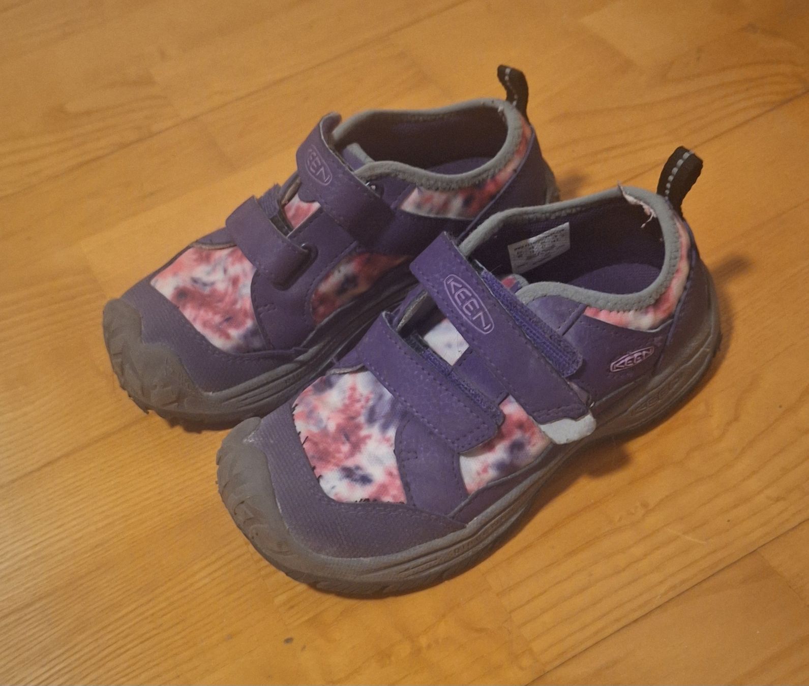 Keen Schuhe für Mädchen: KEEN Kinderschuhe Grösse 30 – Gebraucht aus Tamins von ari_c5kp