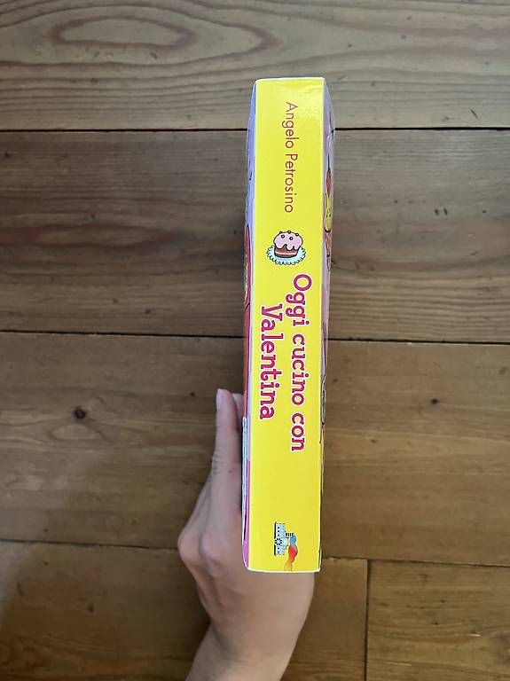 Bücher: saga libri per bambini valentina – Gebraucht aus Gordola von tan_rv2x 3