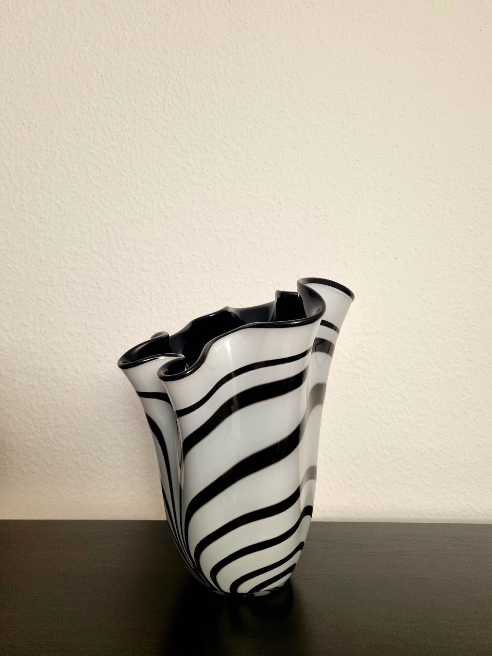 Vasi & Recipienti: Schwarz-weisse Fazzoletti Vase – Nuovo (secondo la descrizione) da Zürich venduto da cle_7zph 3