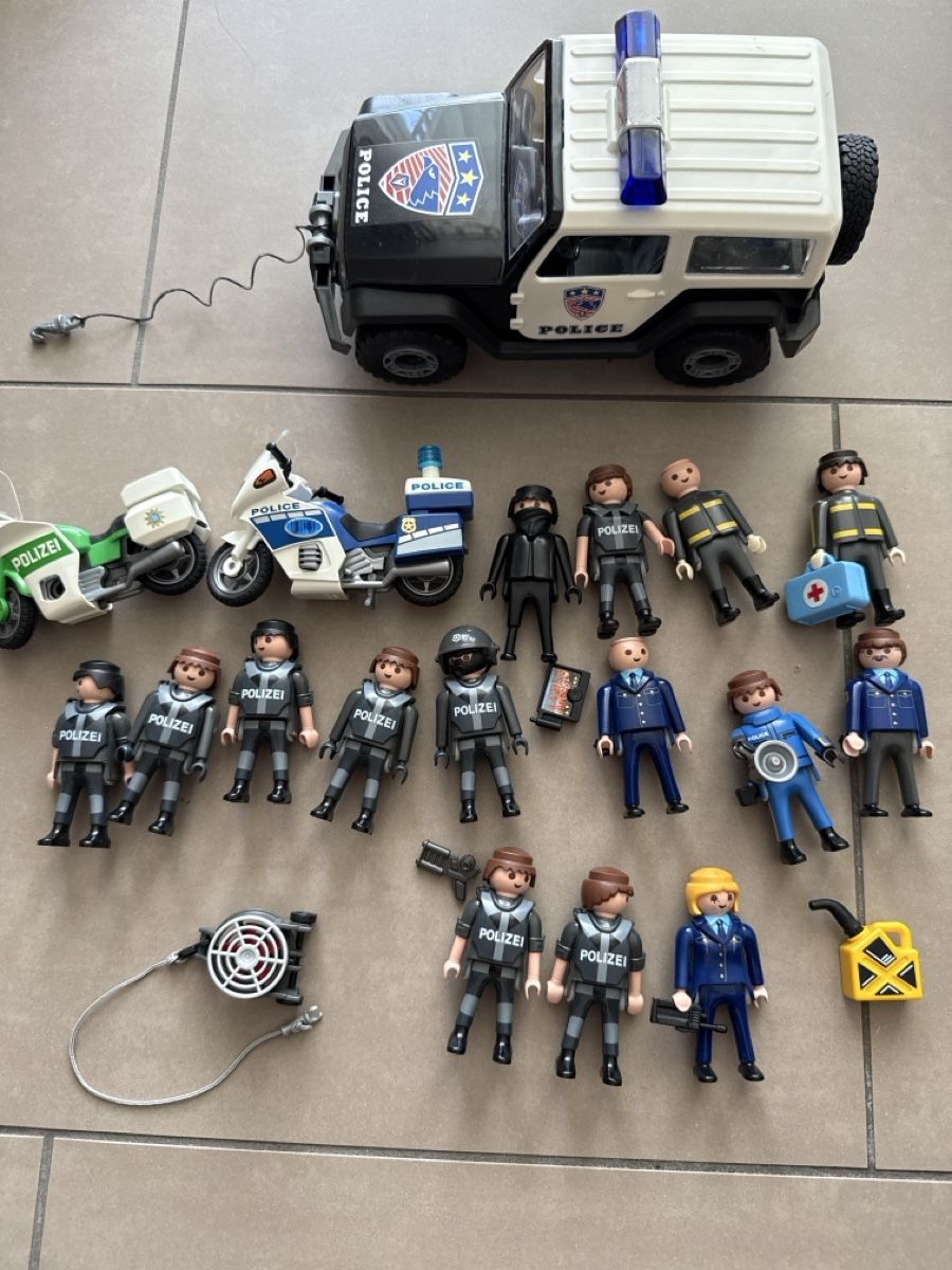 Playmobil Giocattoli: Playmobil Polizei Action Set – Usato da Schwerzenbach venduto da Chris1