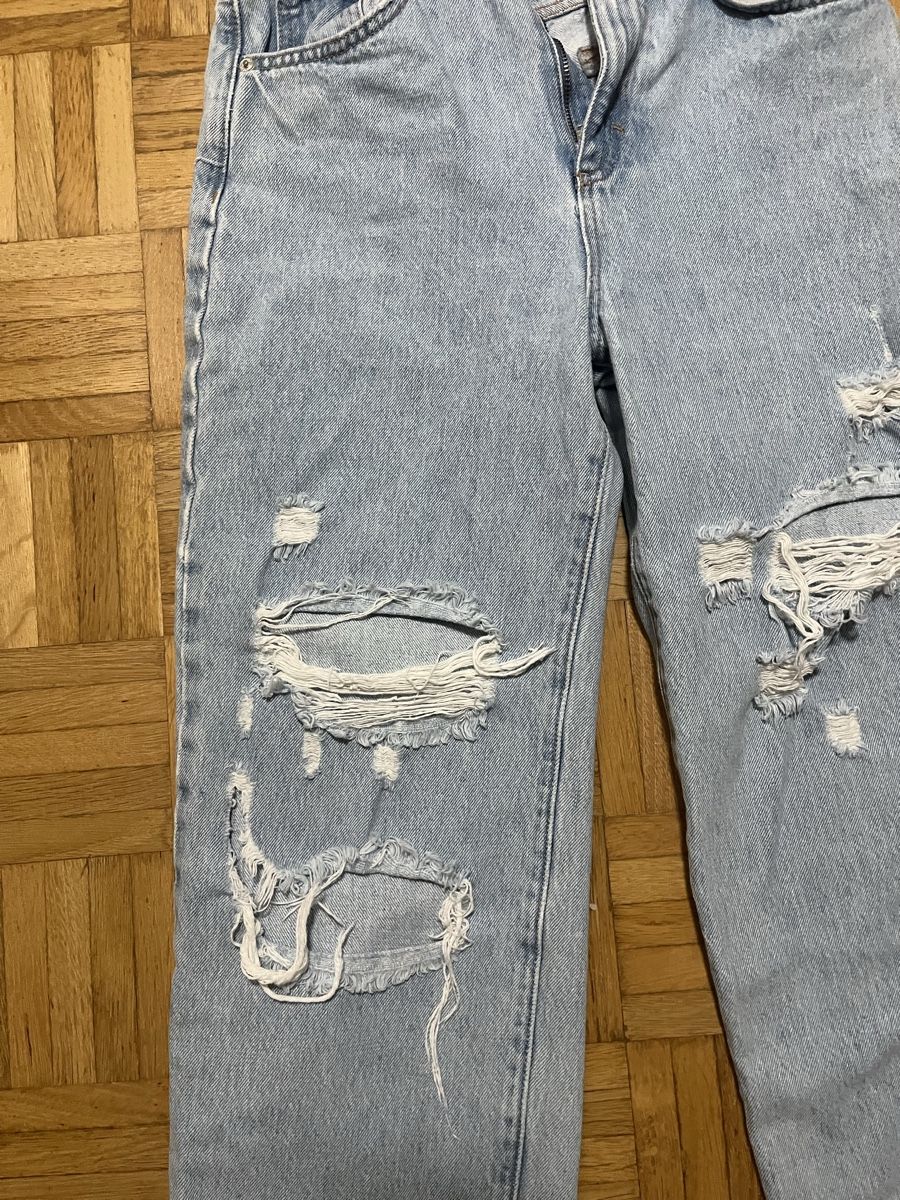 Pull&Bear Jeans: Jeans Pull&Bear hellblau mit Rissen Grösse 36  – Neuf (Voir description) à Baden par Klara1 3