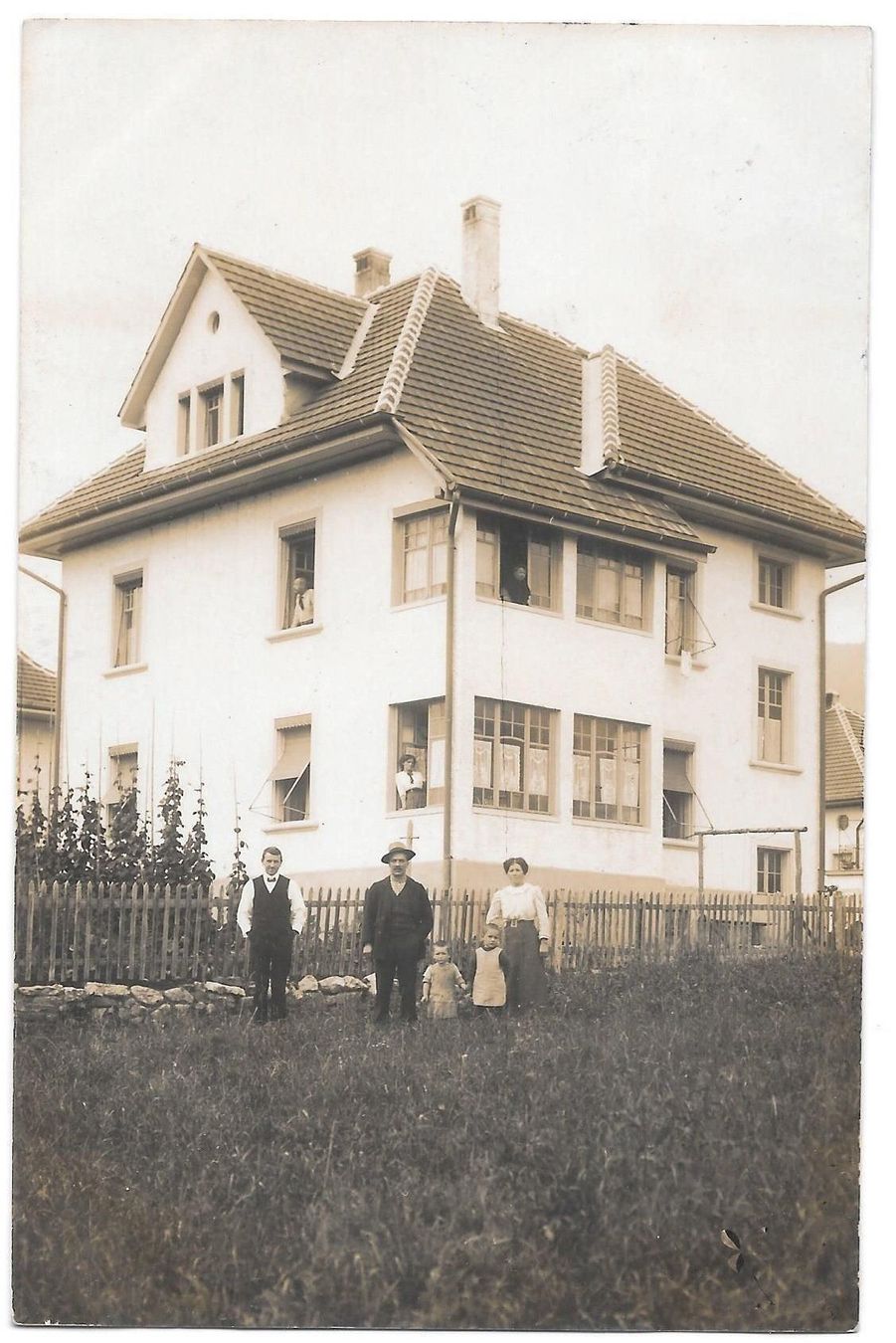 Cartoline postali: Grenchen Einzelhaus Privataufnahme – Usato da Olten venduto da clotaldi
