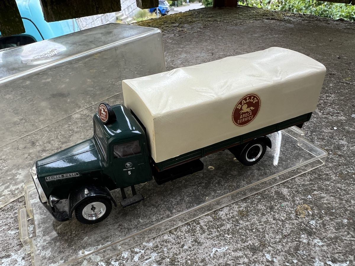 Kit di modellismo & Modellini statici: Saurer S4C 1952 Sammlermodell 1/43 – Usato da Obfelden venduto da Moscheli 1