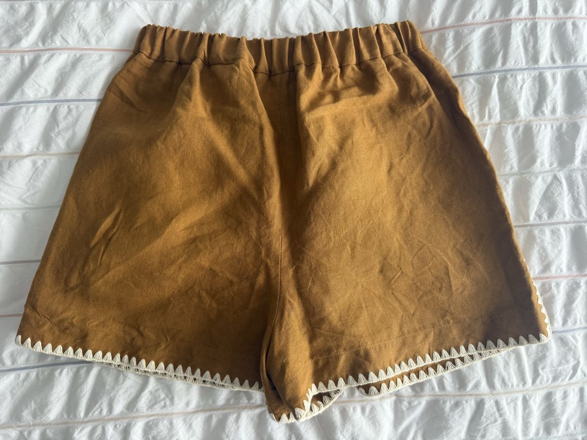 Sezane Hosen: SÉZANE Damen Shorts Leinen Grösse 34 – Gebraucht aus Zollikon von snowflake10- 3