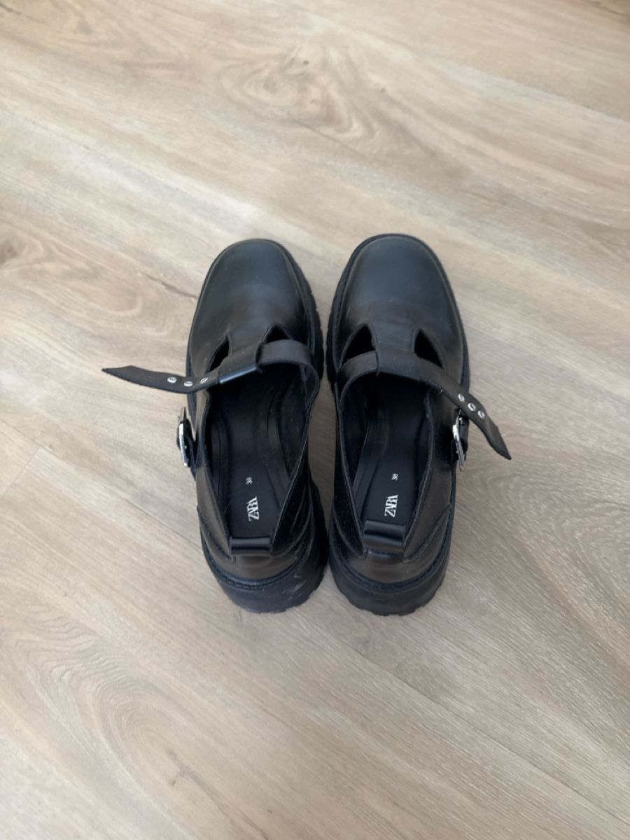 Zara Scarpe da donna: Schwarze Zara Schuhe, Gr. 38. – Nuovo (secondo la descrizione) da Meilen venduto da don_9hgn 1