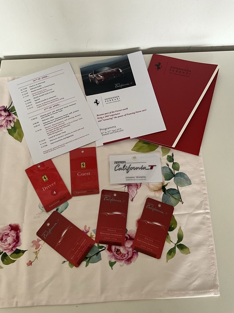 Ferrari Plaketten & Abzeichen: Ferrari California T Event Souvenirs – Neu (gemäss Beschreibung) aus Zürich von thovala 3