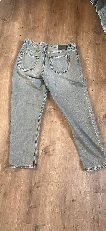 Hosen: Hose in Grau slim/ normal fit – Gebraucht aus Wildhaus von pau_628q 1