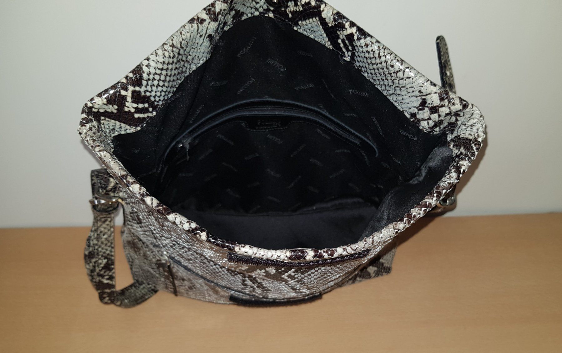 Taschen für Damen: Pollini Ledertasche/Umhängetasche – Gebraucht aus Basel von Birs868 7