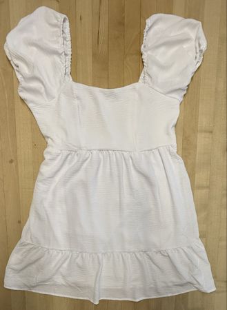 Sommerkleid weiss Gr. XL mit Puffärmel, neuwertig