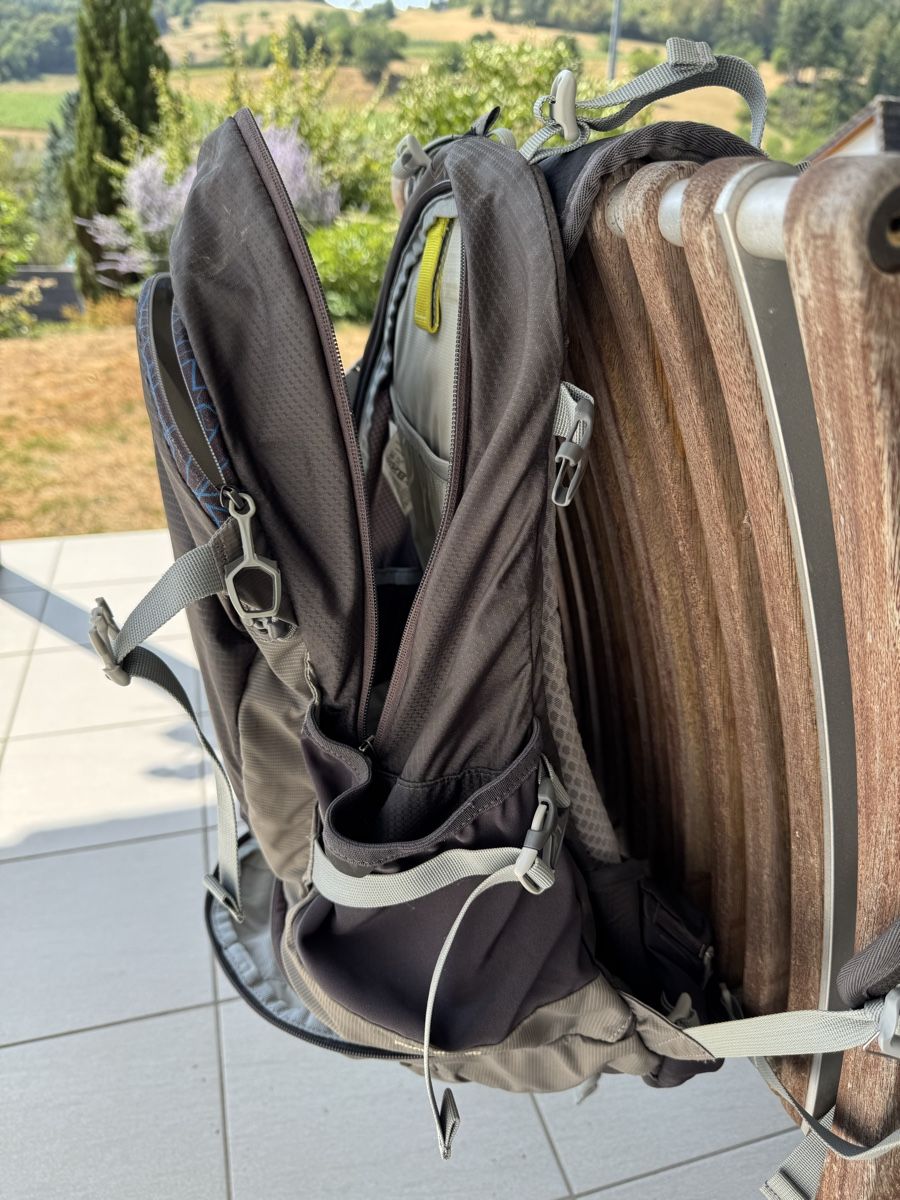Jack Wolfskin Zaini: Jack Wolfskin Rucksack schwarz/grau gut erhalten – Usato da Maisprach venduto da eli_kr8d 2