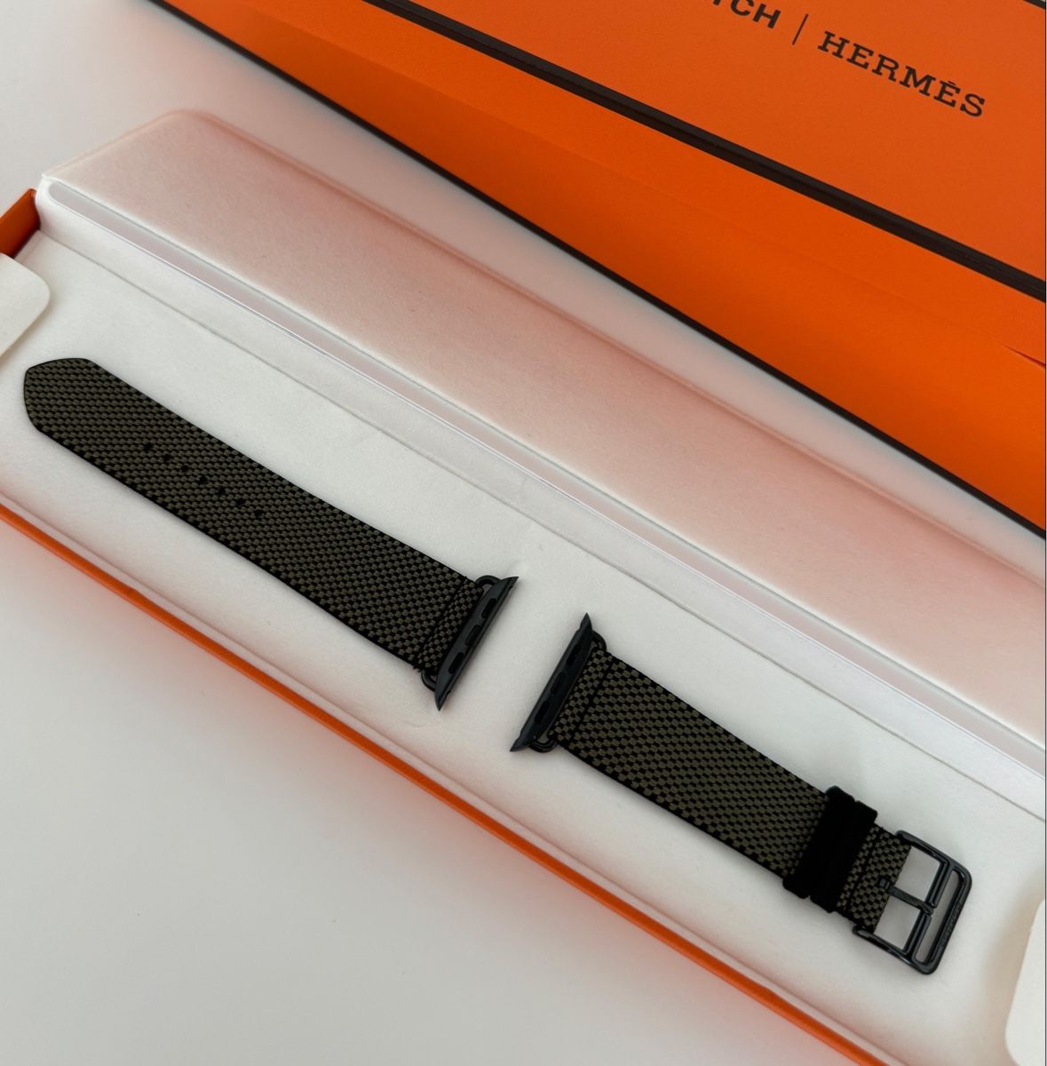 Apple Smartwatch: Hermes Apple Watch Series 9 - Silber - 45 mm – Usato da Oetwil an der Limmat venduto da tommyb1982 3