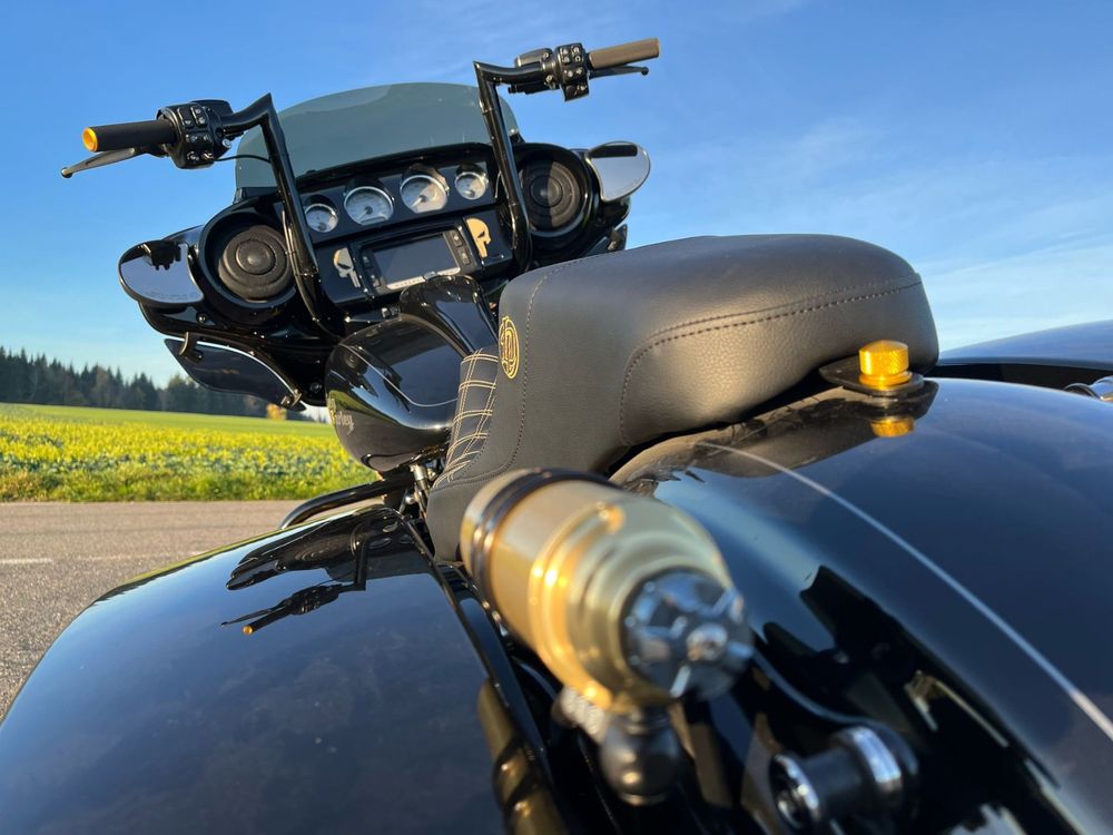 Harley-Davidson Touring: Harley Davidson Street Glide Special ABS Performance Bagger – Usato da Anglikon venduto da an-dee 7