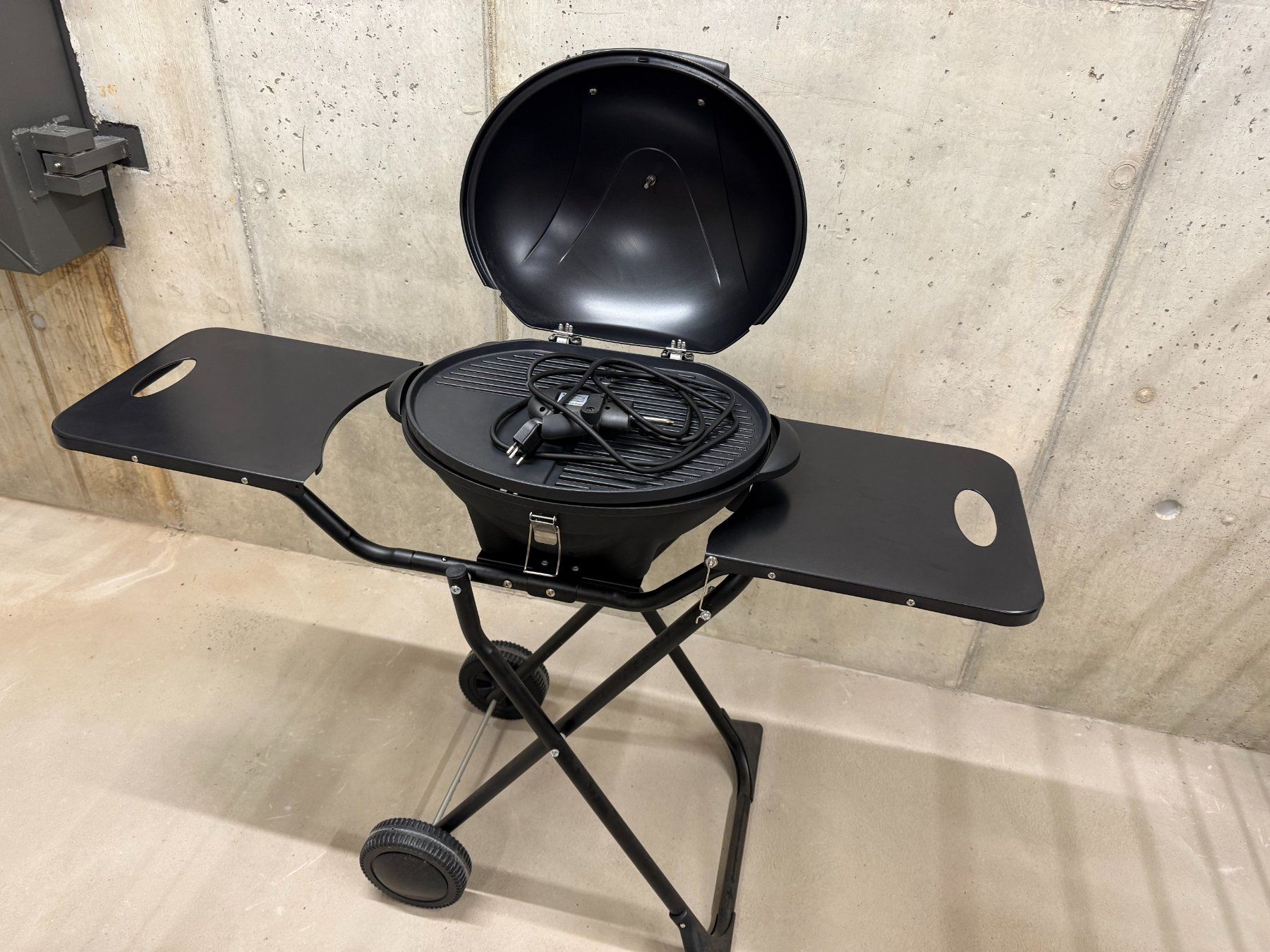 Griglie: Elektro Grill  //  Create BBQ Surface 2 in 1 – Usato da Oftringen venduto da Sport1970 3