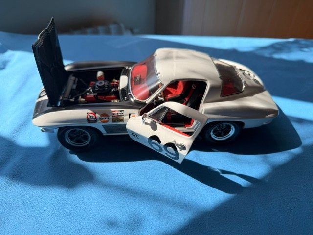 Exoto Modellini d'auto: CHEVROLER STINGRAY C2 EXOTO No.69 – Nuovo e nell'imballaggio originale da St-Imier venduto da frederique6 4