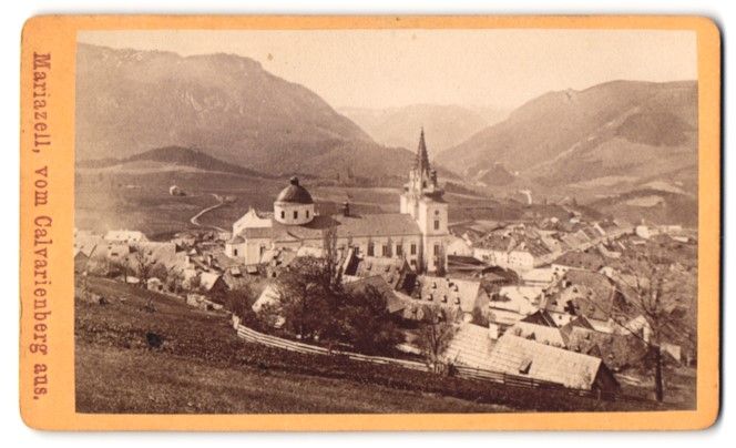 Fotografie & Manifesti: Fotografie Mariazell, Blick in den Ort v – Usato da Berlin venduto da bartko-reher