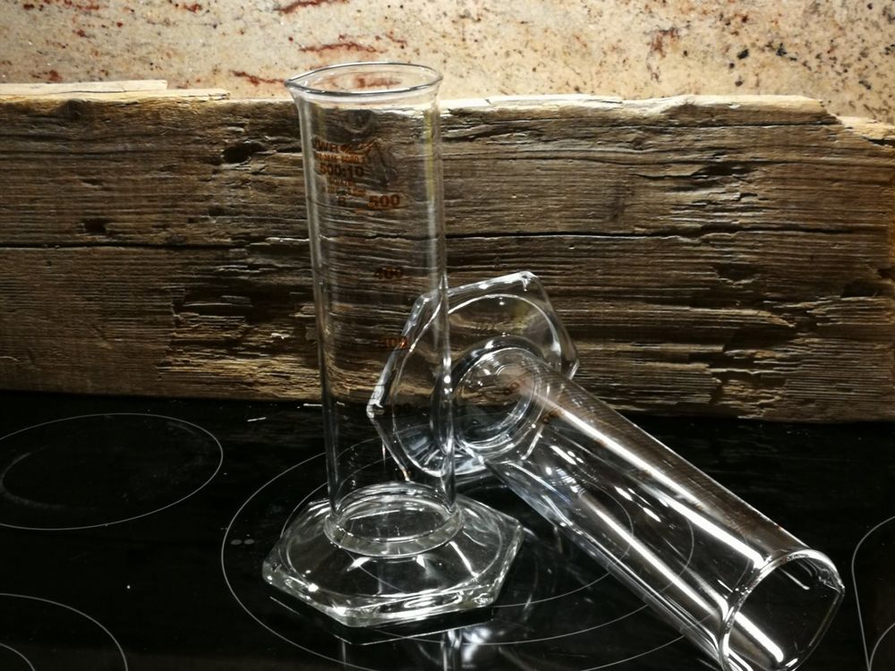wenco Glas-Messbecher 500 ml - Messkanne mit Zwei Skalen und verschiedenen Maßeinheiten, transparent, hitzebeständig, ideal für präzises Abmessen von Flüssigkeiten und Zutaten, spülmaschinengeeignet