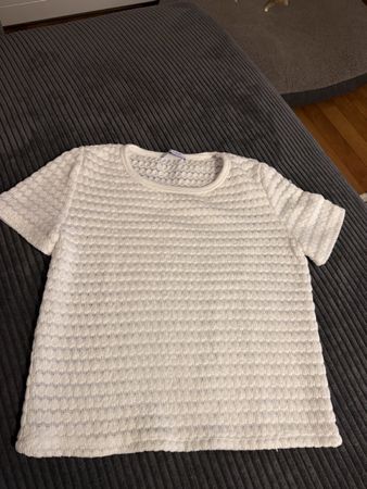 Herziger Kurzarm Pullover Größe M