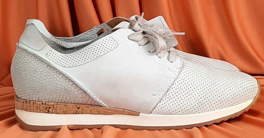 Tamaris Scarpe da donna: TAMARIS Damen Sneaker Weiss Gr. 41 – Nuovo (secondo la descrizione) da Seuzach venduto da VT-Collections2 2