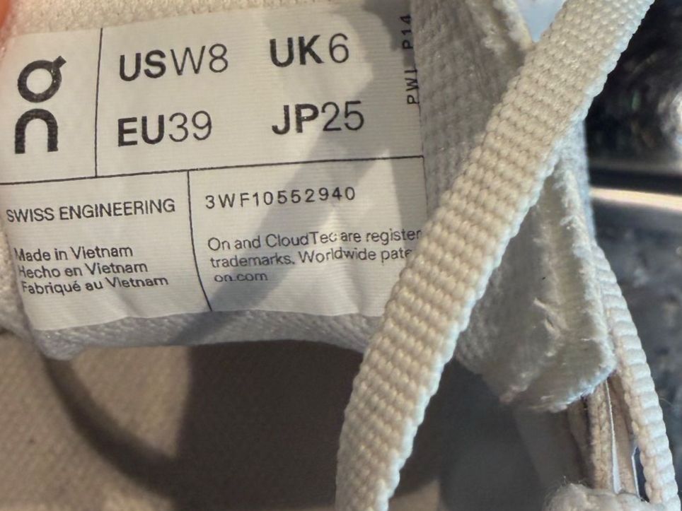 On Damenschuhe: ON Cloudnova Form 2 TT  Damenschuhe Grösse 39 – Gebraucht aus Kirchberg BE von vreni_ruedi 7