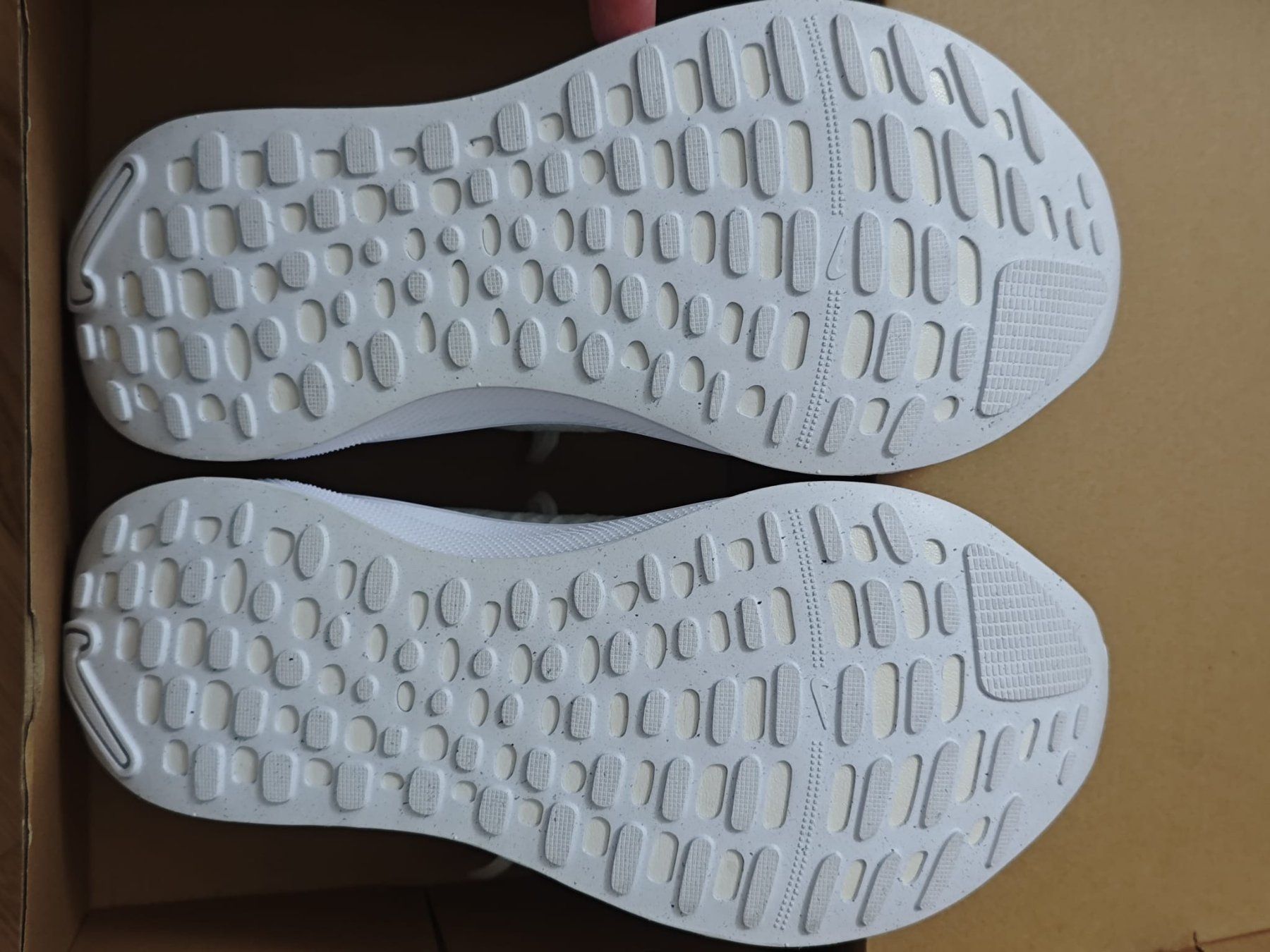 Nike Herrenschuhe: Nike Infinity Run 4 – Gebraucht aus Romont von meh_66mc 2