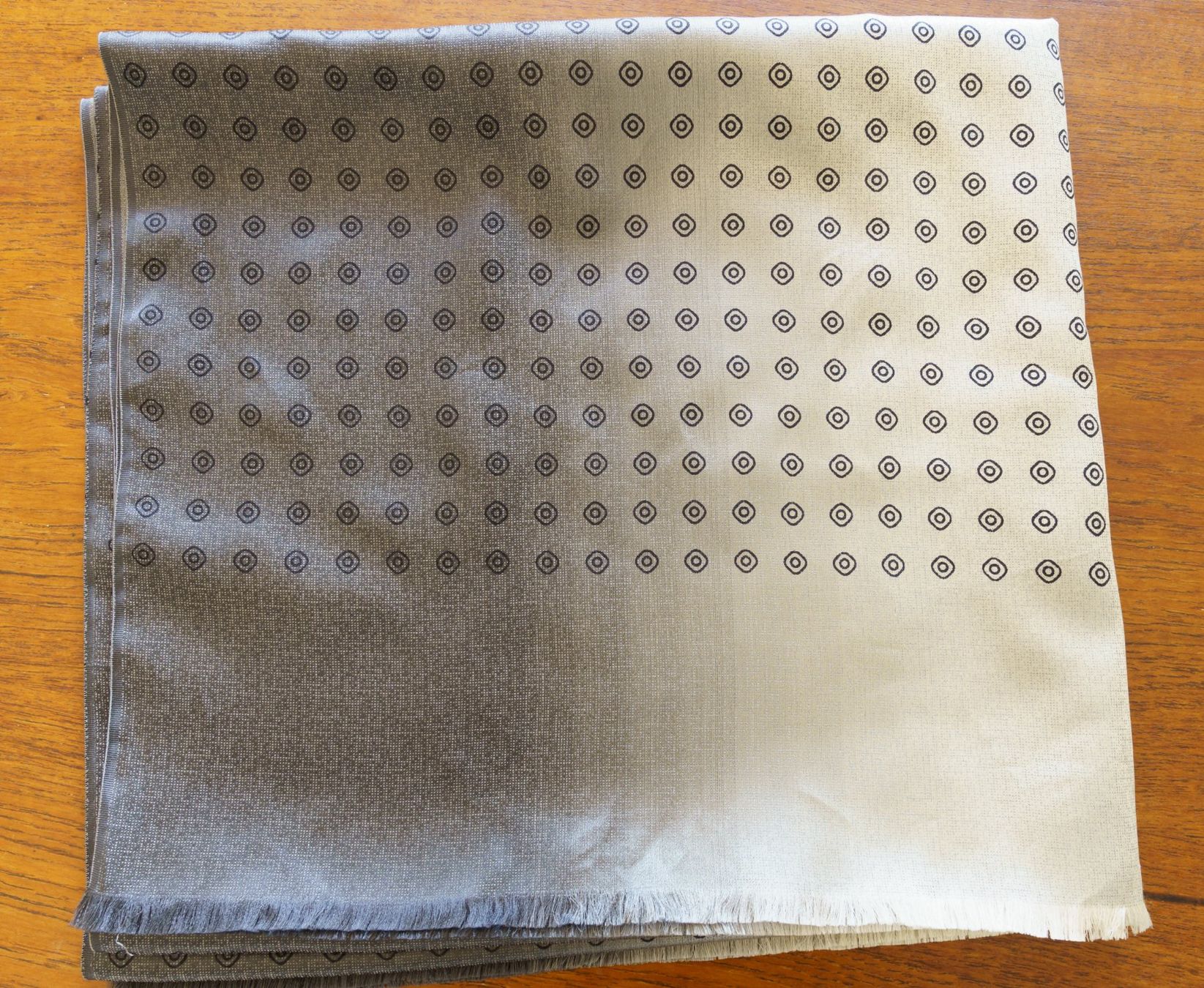 Foulard & Sciarpe: Seidenschal 71x128 – Usato da Zürich venduto da quepassa 3